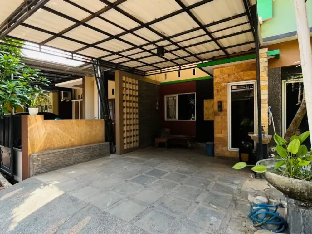 Rumah Furnish Bebas Banjir di Perum Mutiara Gading Tembalang