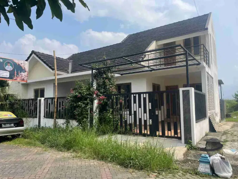 Di Jual Murah Rumah Minimalis Posisi Hook Siap Huni Di Perumahan Griya Kebonagung Indah

Spesifikasi : 

Luas Tanah : 105m²

Luas Bangunan : 86m²

Kamar Tidur : 2

Kamar Mandi : 1

PLN : 1300 Watt

Air : PDAM

Hadap : Tenggara + Timur Laut

SHM

Harga 475