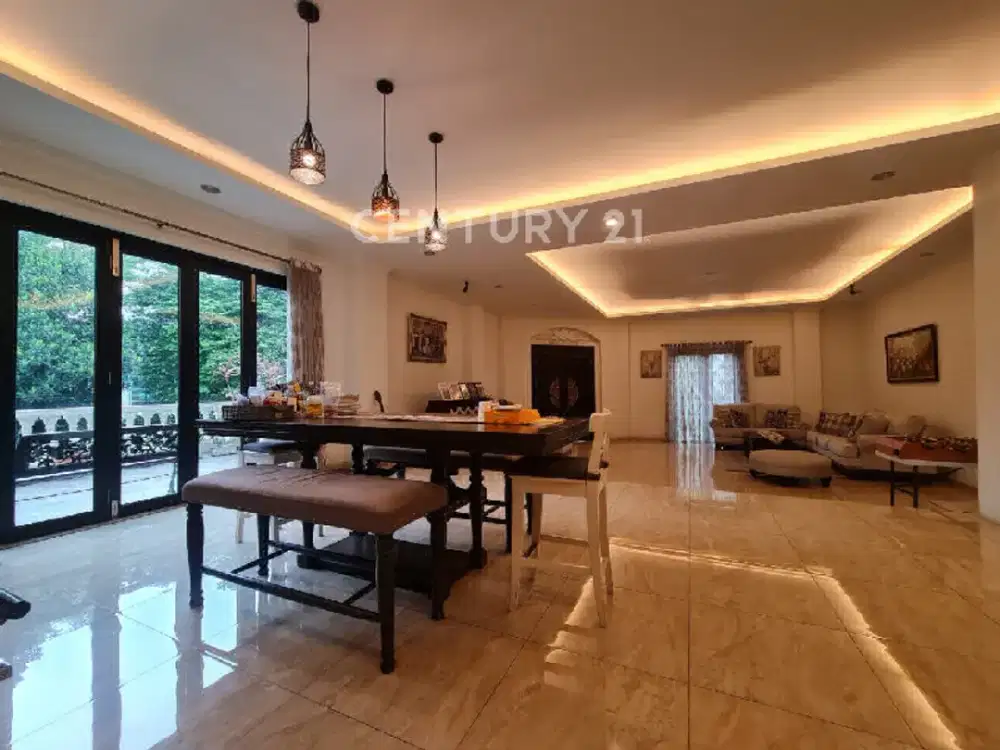 Dijual Rumah 2 Lantai Semi Furnish Di BSD