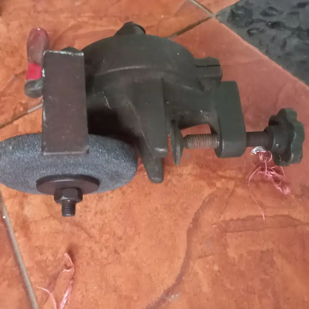 Alat Asah pisau gunting yg dipakai tukang asah pisau keliling