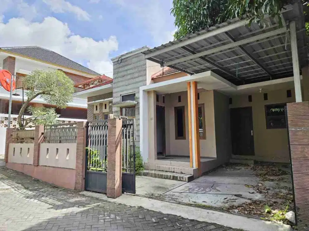 Rumah minimalis dekat UII pusat