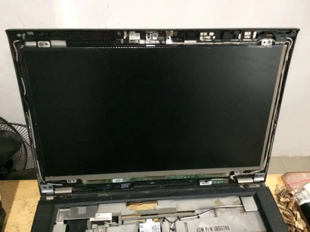 Layar Thinkpad T430 minus