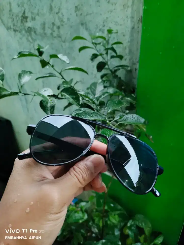 Kacamata elegant maskulin