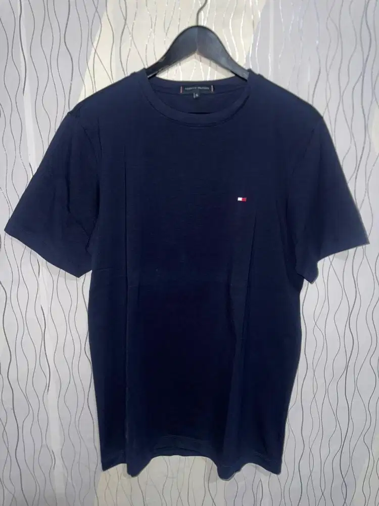 tommy hilfiger size XL fit