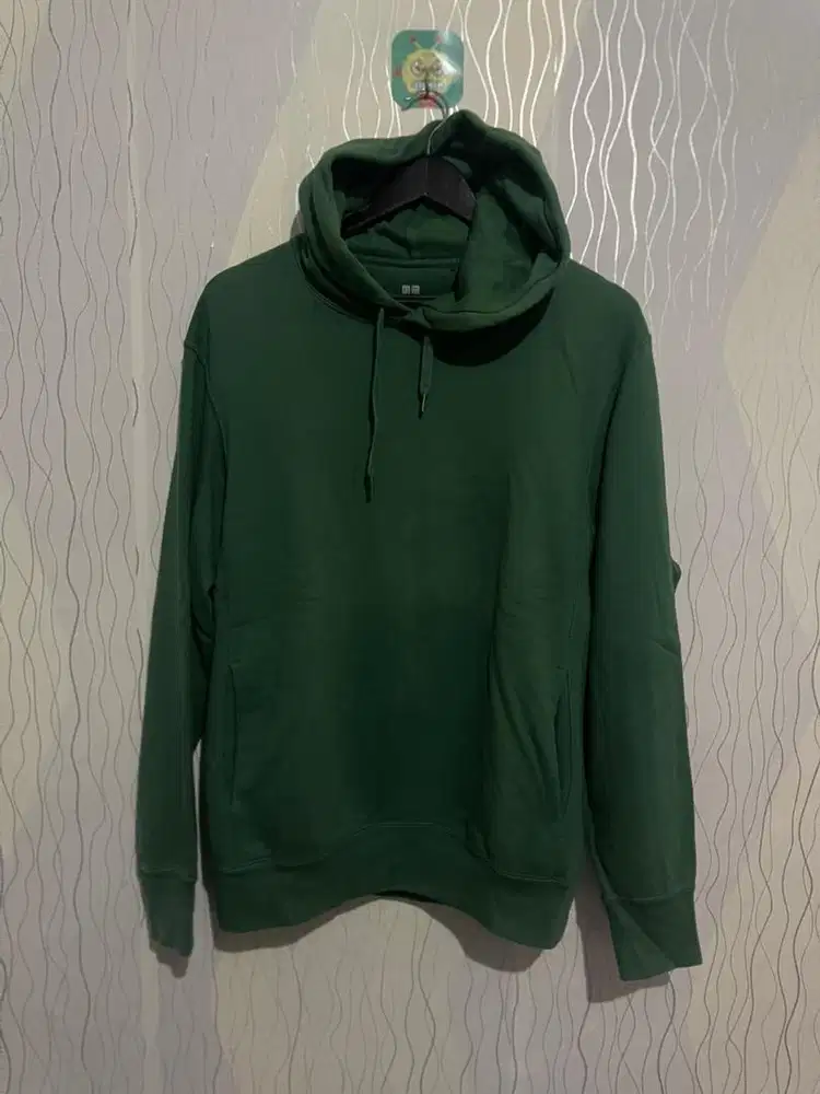uniqlo hoodie jaket size L