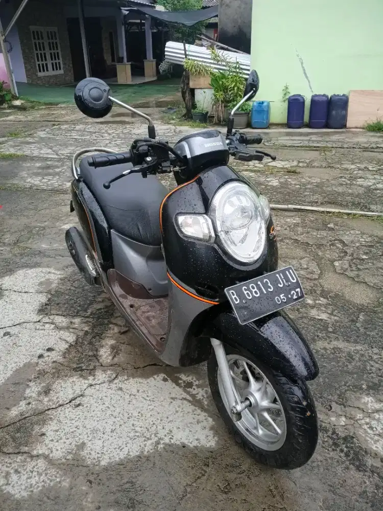 1UNIT .. HONDA SCOOPY