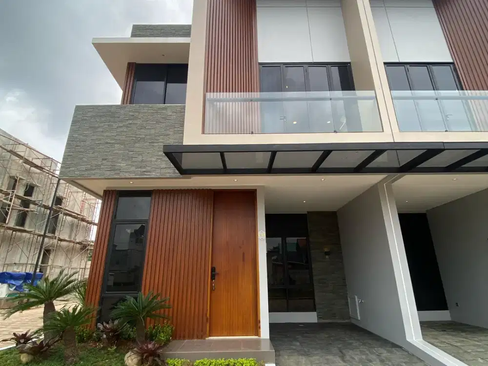 DIJUAL Rumah siap Huni 2 Lt & 3 Lt, Modern & Mewah, di Kembangan, Jak.Barat