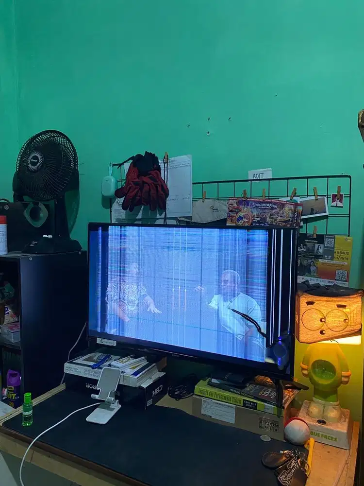 TV XIAOMI 32 INCH. L32M7-EAID Kondisi Minus