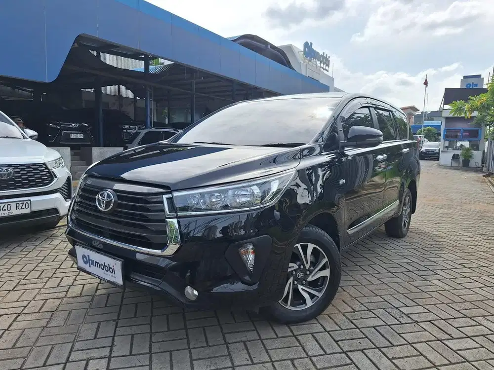 DP MURAH Toyota Kijang Innova 2.0 G Bensin-AT 2022 HFT