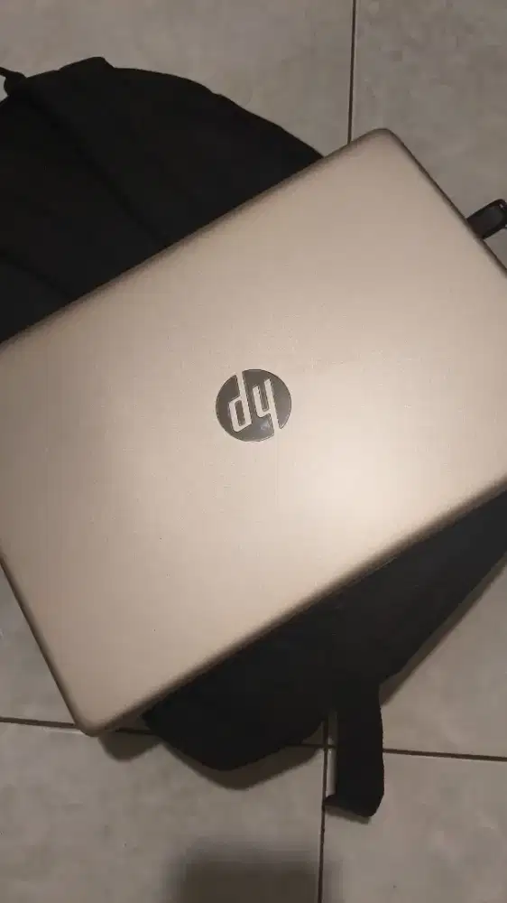 Jual Laptop HP 14s-dk0xxx ram 8 gb