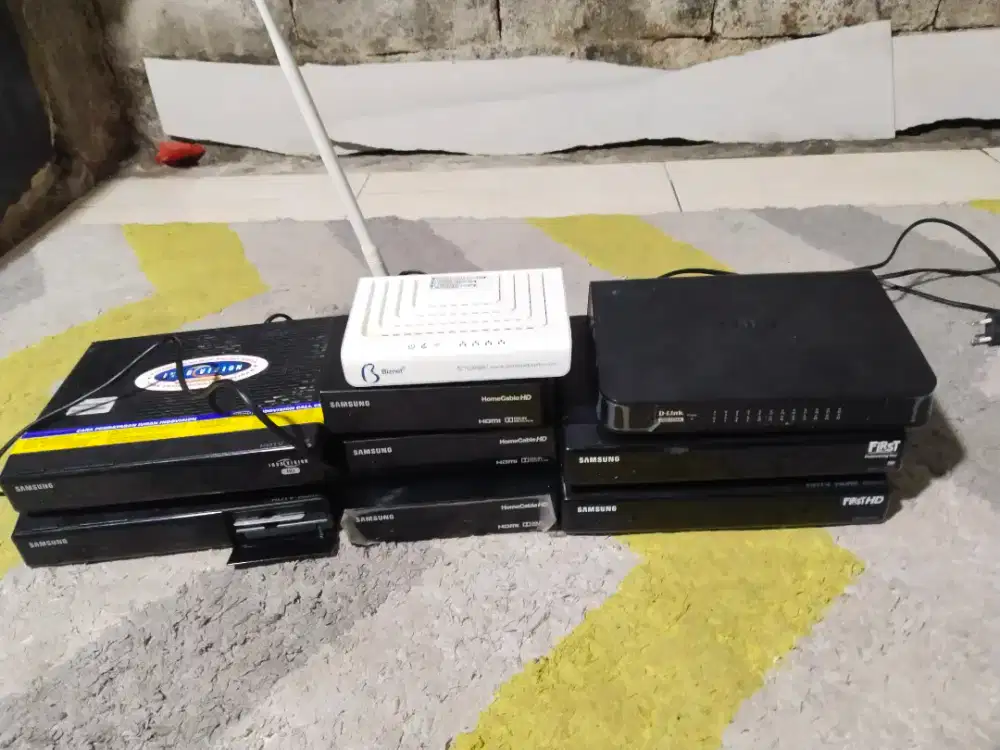 STB fist media,dan indovision dan modem