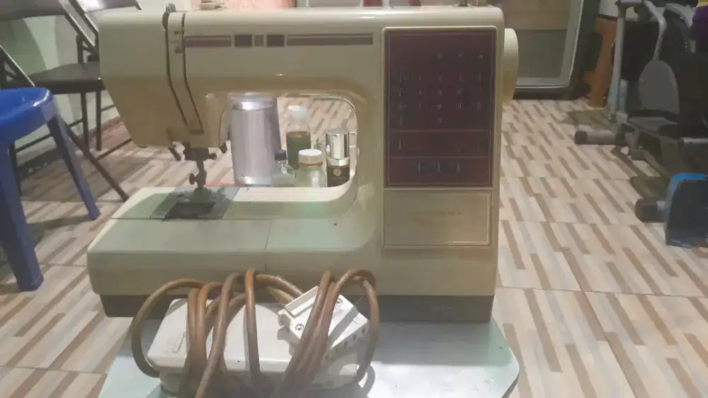 mau jual mesin jahit