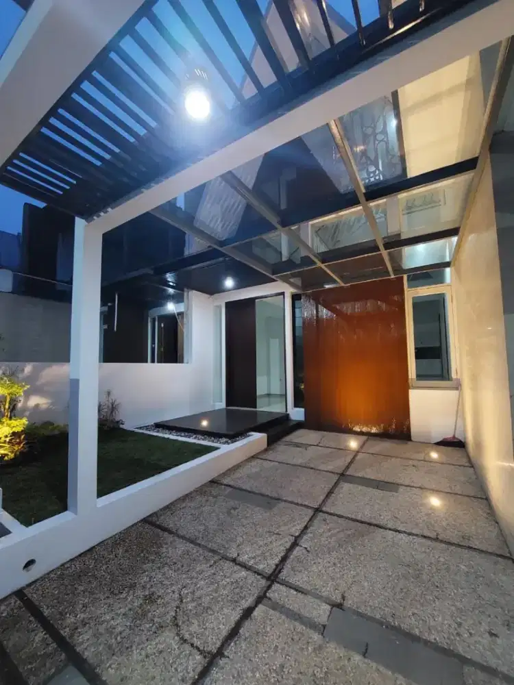 Rumah Siap Huni Lingkungan Perumahan Elite Permata Jingga Dekat Kampus