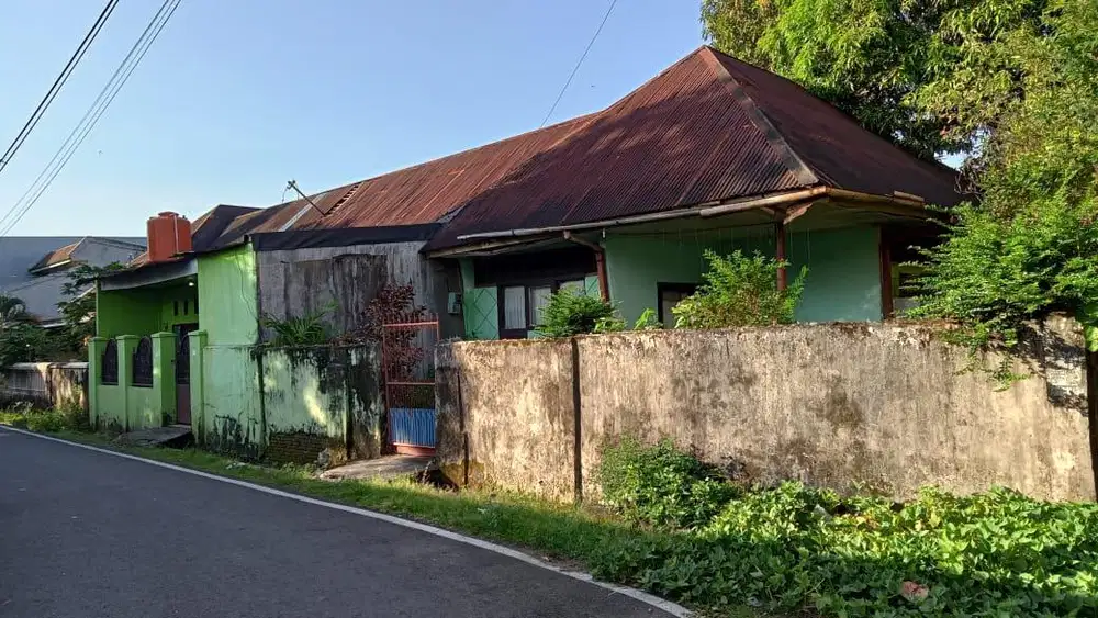 Dijual tanah plus rumah tua2.72