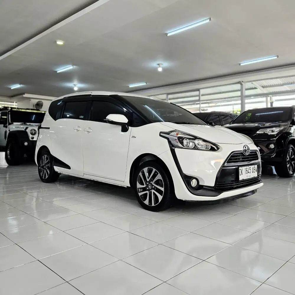 [2016] DP 15jt! Sienta V CVT 1.5 matic 2017 pmk LowKM bkn type Q 2018