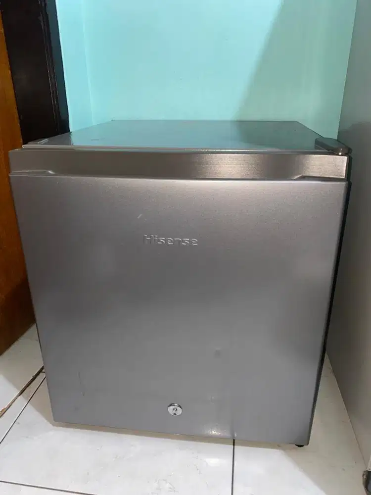 Hisense Kulkas Minibar