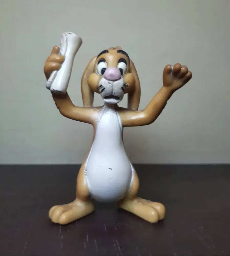 Mainan Vintage Figure Rabbit Winnie The Pooh McDonald's 1998 Disney