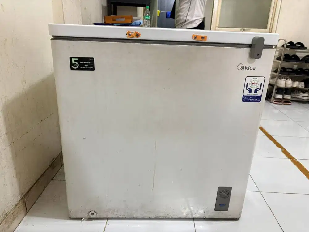 Freezer Midea second