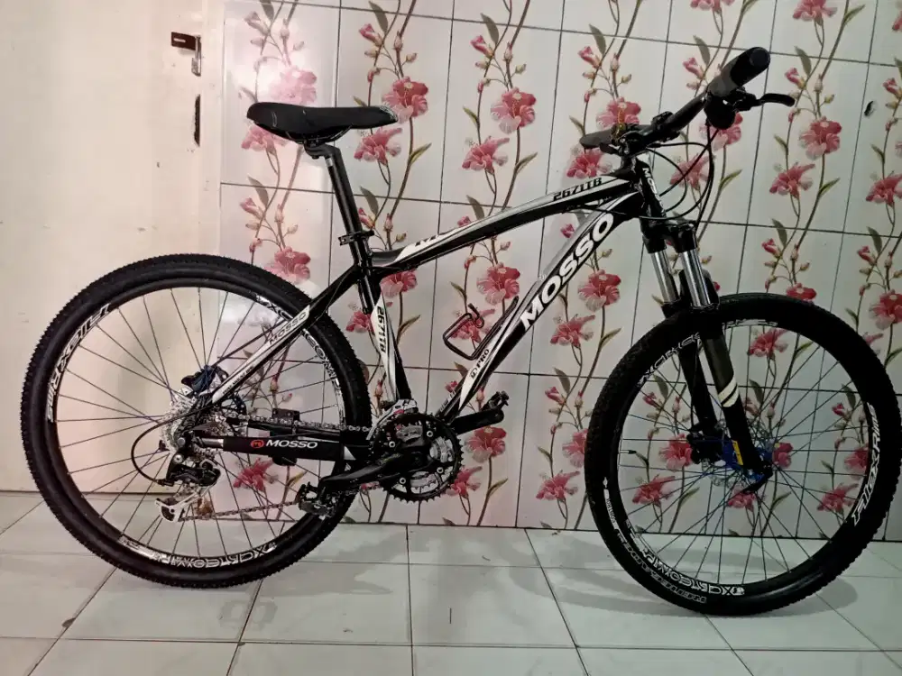 Sepeda MTB MOSSO,Frame Alloy,Rem Hidrolik,27 Speed,Mulus,Siap gowes,BU