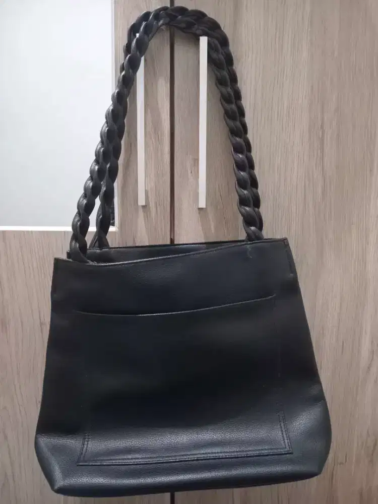 Nubuk Bag, asli dari storenya langsung