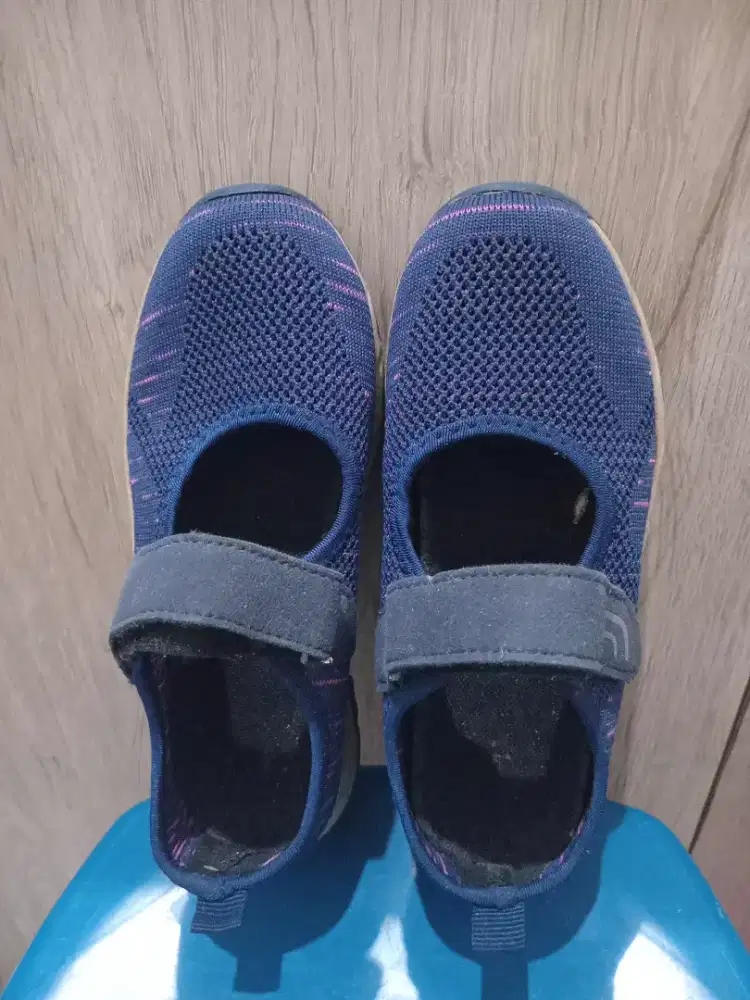 Sepatu tanpa tali anti ribet