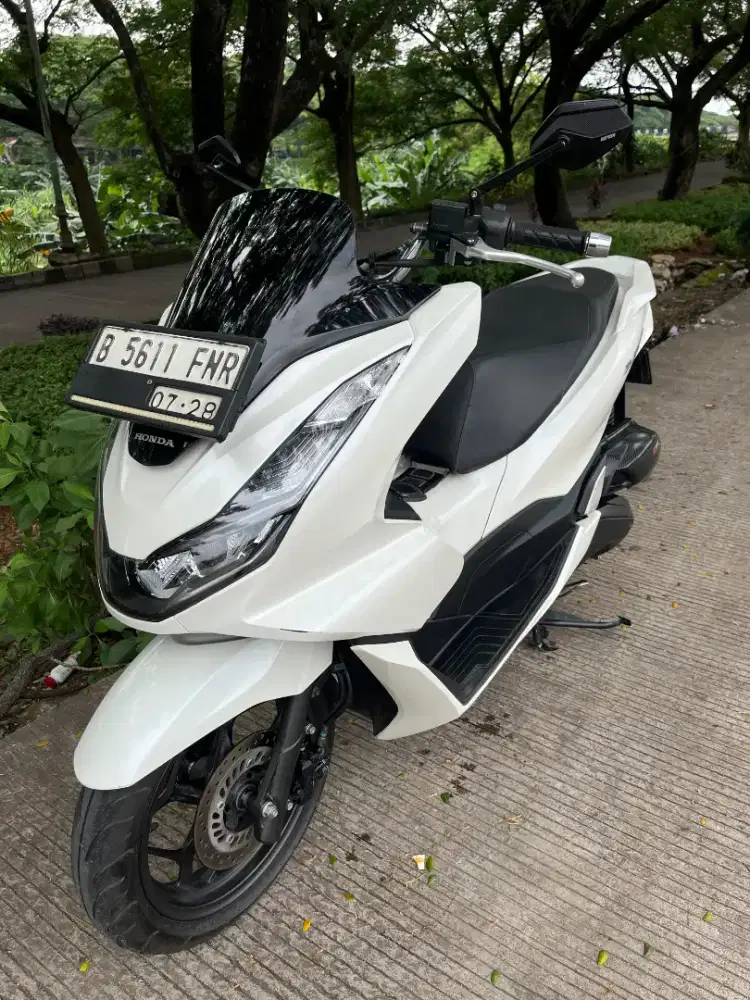 HONDA PCX 160CC TAHUN 2023 PAJAK ON SS LENGKAP ASLI