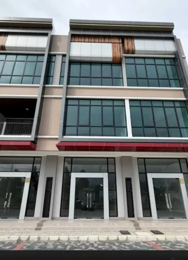 Di sewakan ruko crystal di Sumarecon Bekasi  
( Rbt)