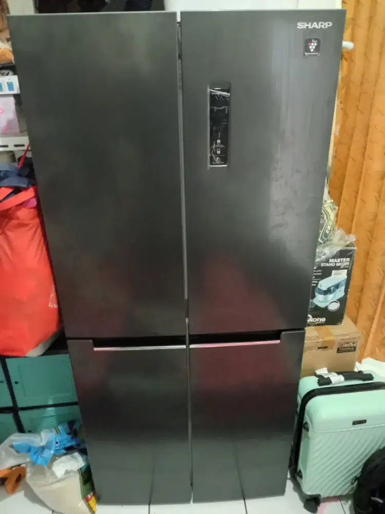 Di jual kulkas 4 pintu