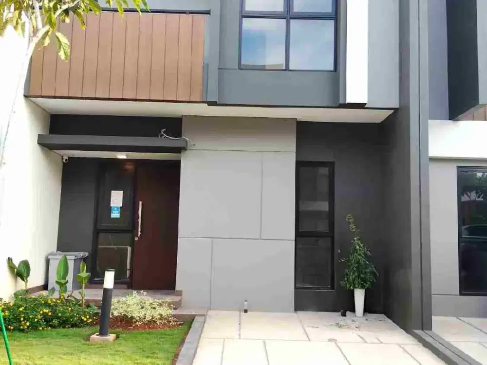 Best Price!!! Rumah Semi Furnish Eksklusif 2 Lantai di Regia Summarecon Crown Gading