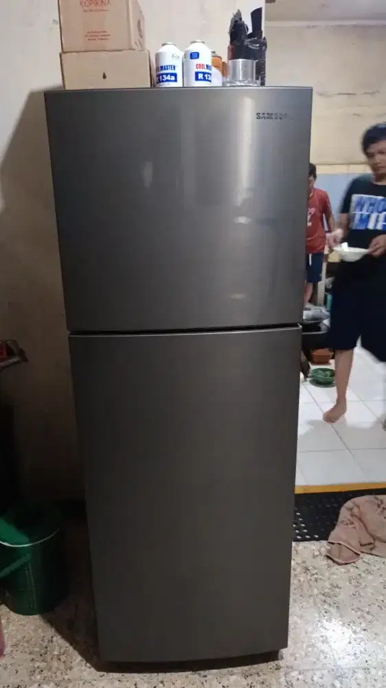 Kulkas 2 pintu no frost