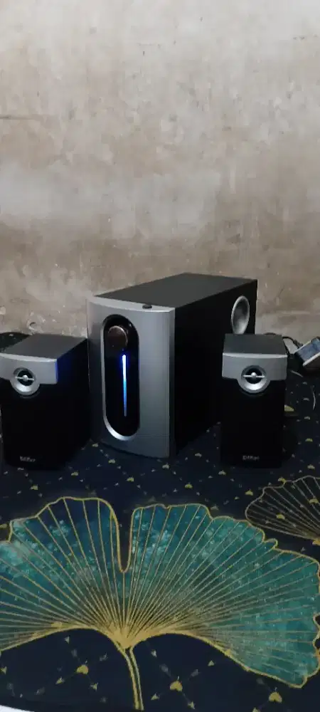 Speaker Edifier R323