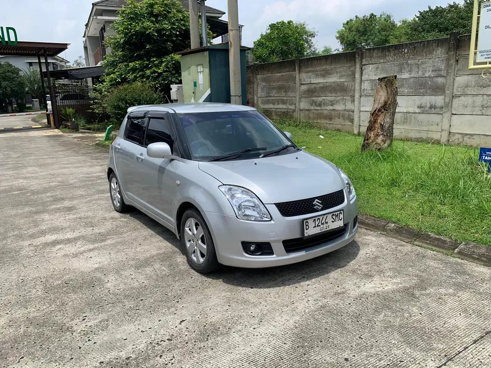 Suzuki Swift 2009 Bensin