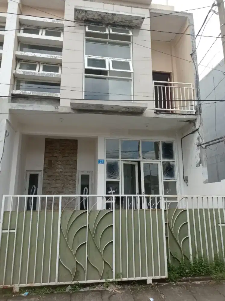 Rumah Siap Huni Surabaya Timur