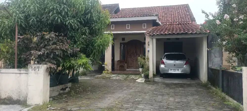 DIJUAL RUMAH SIAP HUNI DI BARAT TUGU KODYA BENER TEGALREJO YOGYAKARTA