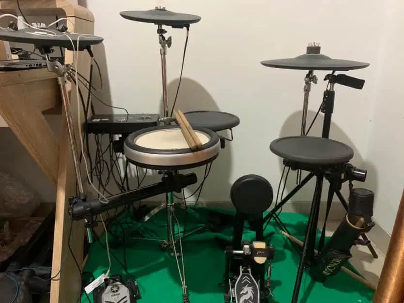 Drum 522 pemakaian 7 bulan include stand custom dan pedal dragon mes