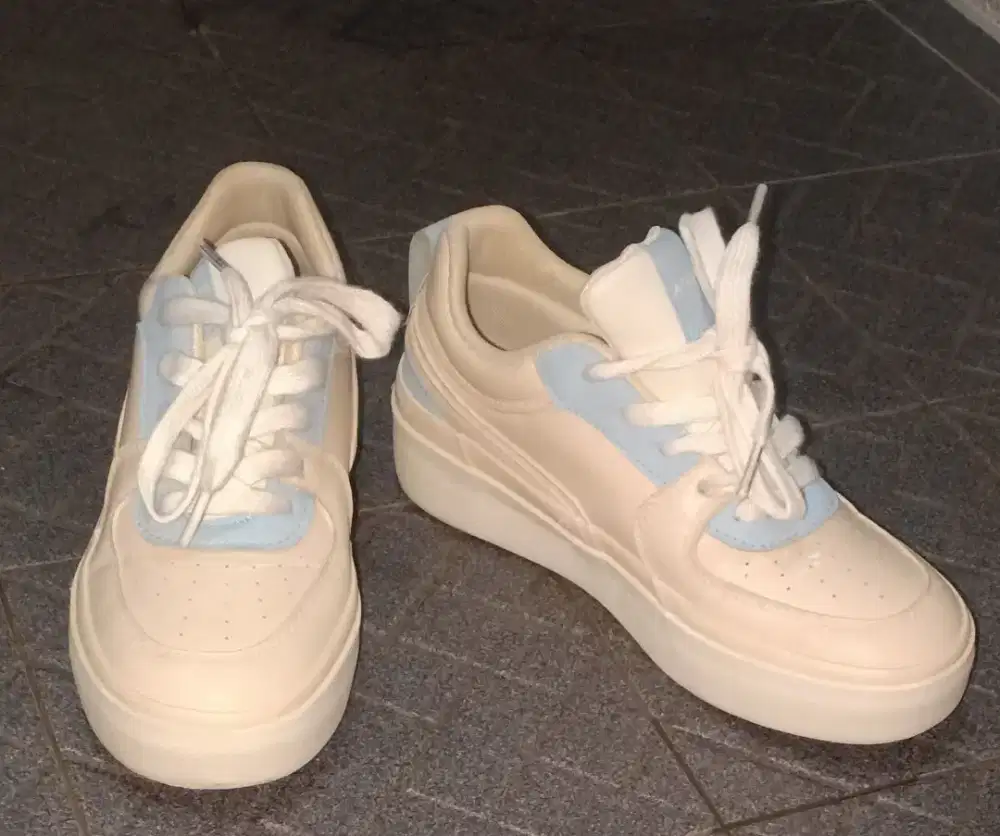 Dijual sepatu merk Airwalk