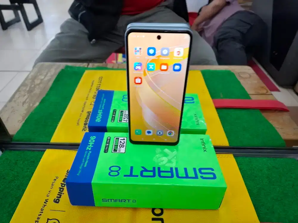 INFINIX SMART 8 Ram 4/128 Gb lengkap normal