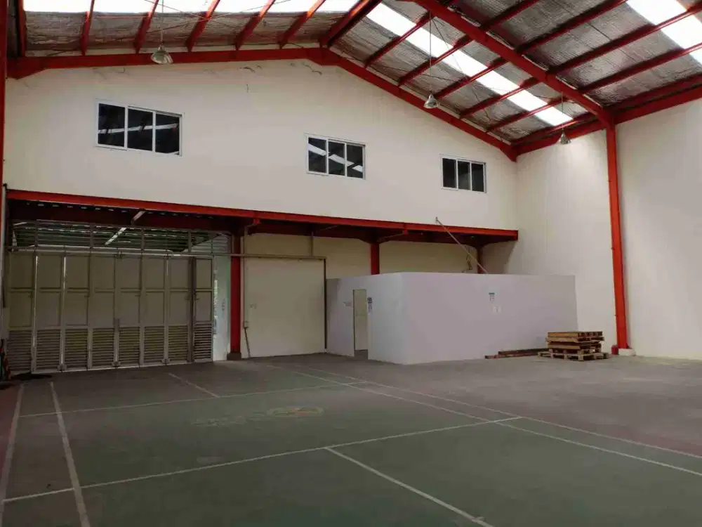 Disewakan Gudang Rapih dan Bersih Di Kawasan Pergudangan Sentral Niaga, Harapan Indah Bekasi