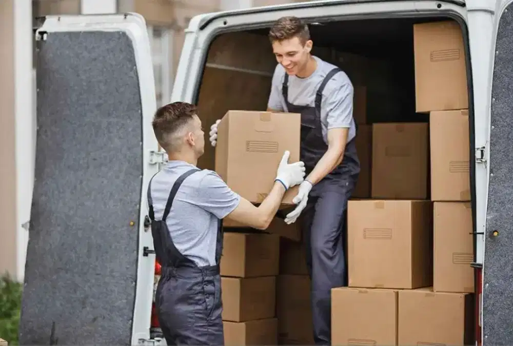 DICARI KARYAWAN SEBAGAI HELPER LEPASAN