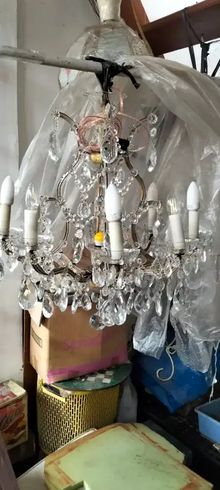 Lampu gantung Cristal Bohemia Kuningan 8 cabang
