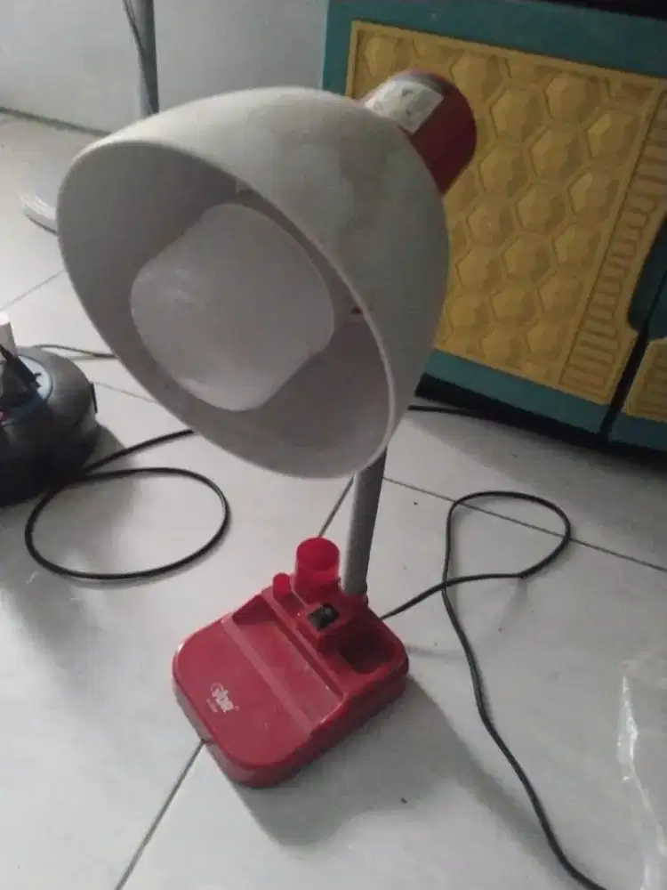 Lampu meja Belajar/Kantor