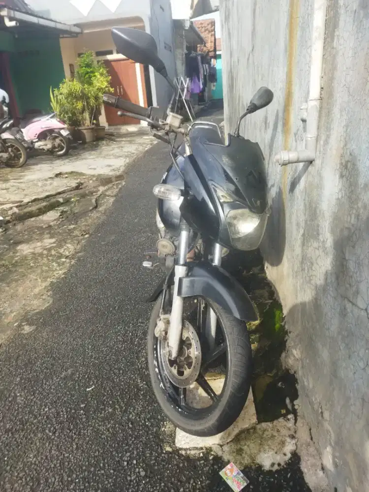 Di Jual Motor Pulsar 180 DTS-i