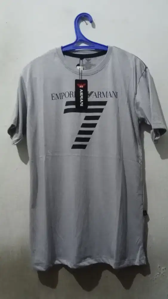 Baju T-shirt abu AX