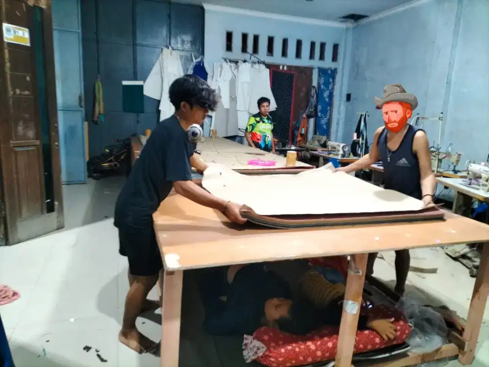 Meja potong ukuran p.6 meter lebar 2 meter