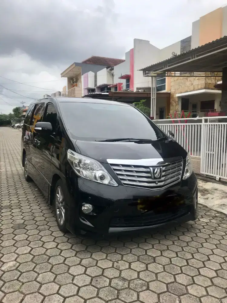 Alphard 2010 premium