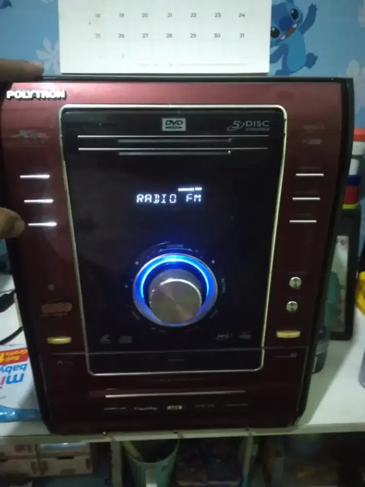 Sepeker Polytron warna merah