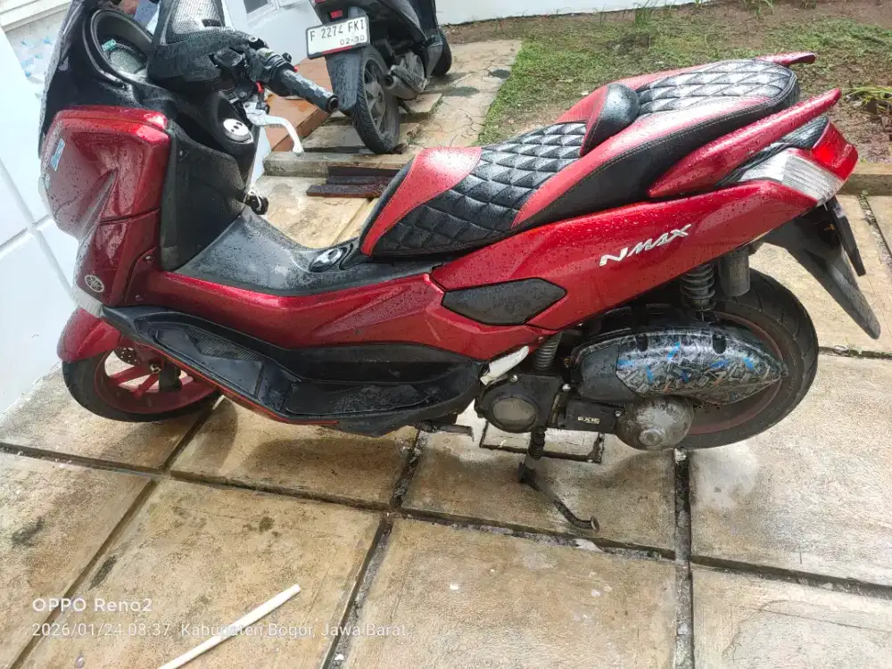 JUAL NMAX 2017 MERAH