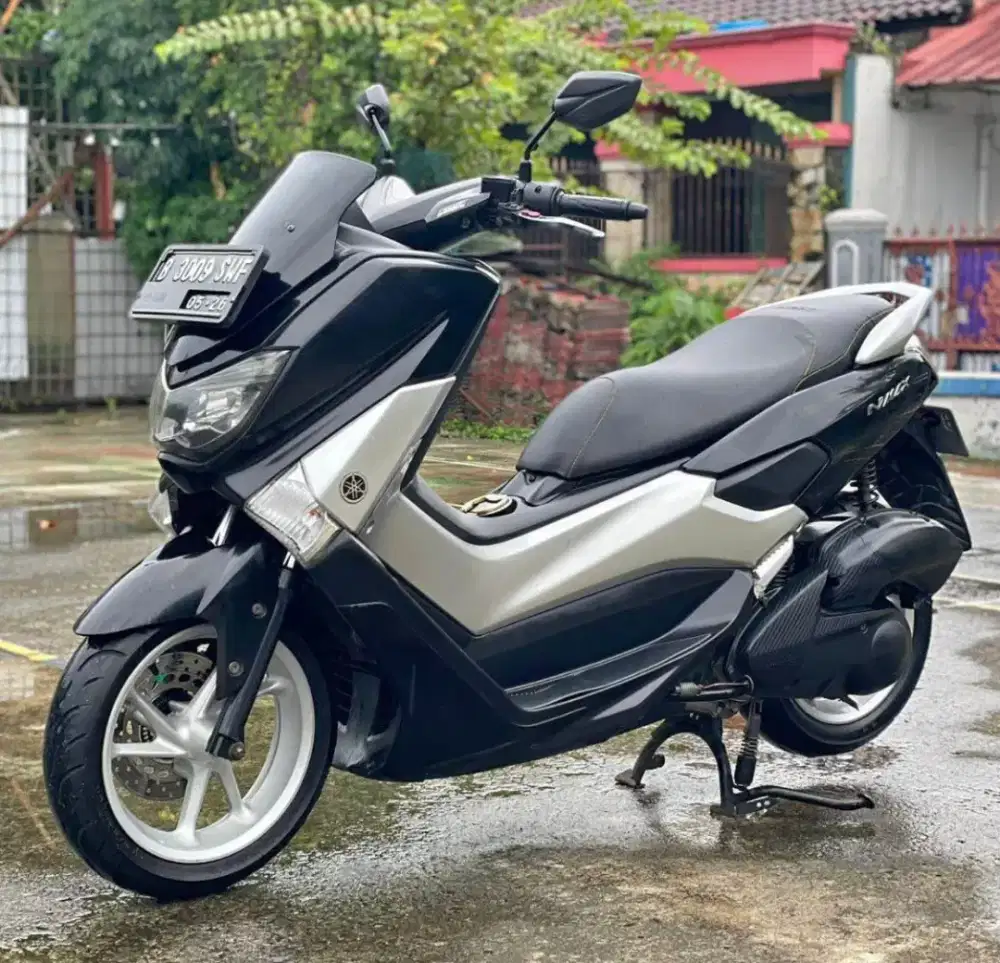 Yamaha NMAX 2016 Tangan Pertama
