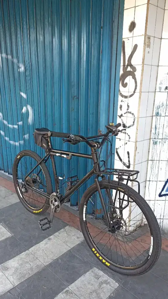 SEPEDA COMMUTER BIKE FLKR EXPEDITION SIZE 50 CAKEP ENAK ENTENG