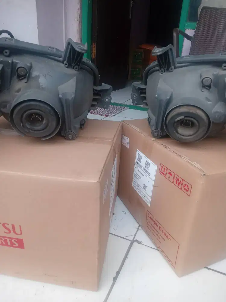 1set lampu depan grandmax